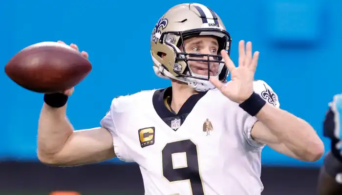 What Is A Quarterback In Football? Complete Analysis