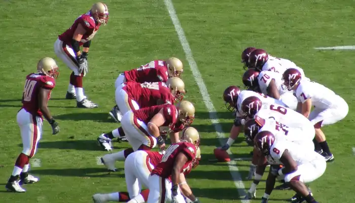 What Is a Linebacker In Football? Learn Here